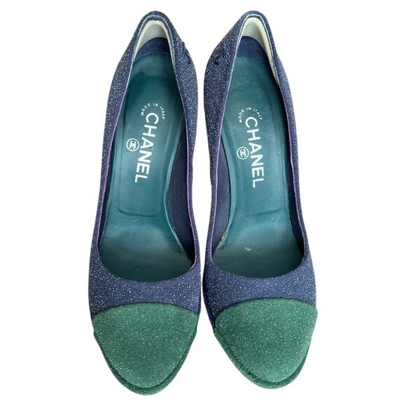 CHANEL Purple/Green Interlocking CC Logo Pumps, US8.5/IT38.5 SRP: $1495 - Picture 5 of 16